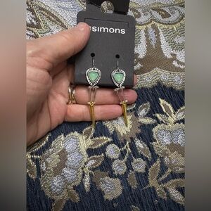 Simons , Teardrop Green and Silver , Earrings
